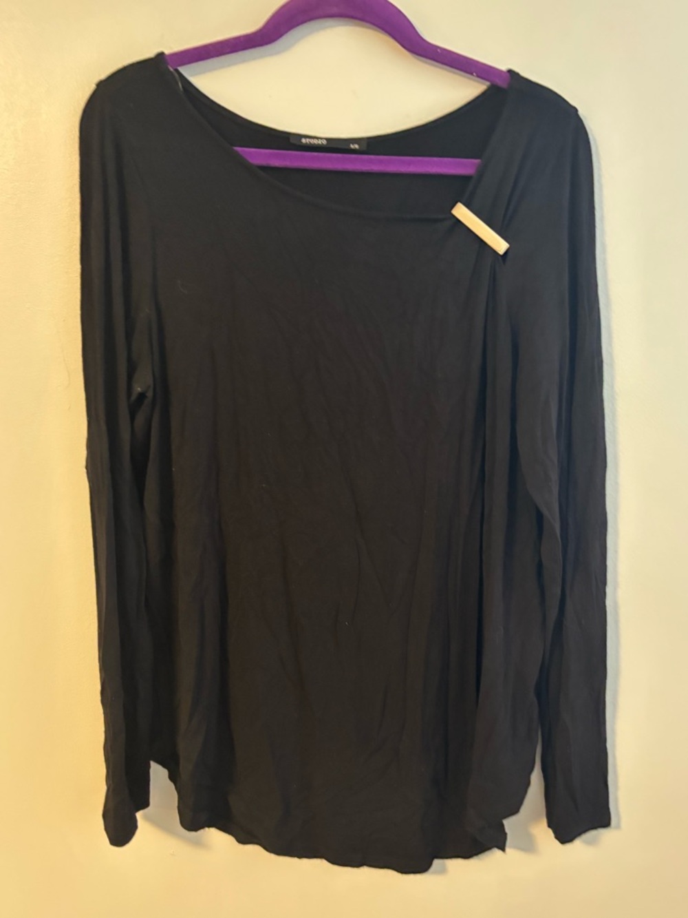 Studio Black Long Sleeve Stretch Crew Neck Top Asymmetrical Detail Size Large